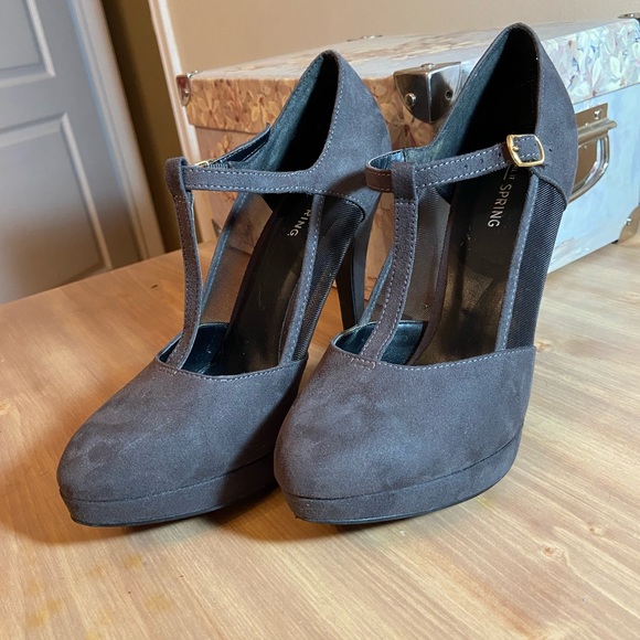 Call it Spring Grey Suede high heels with mesh - Picture 7 of 7